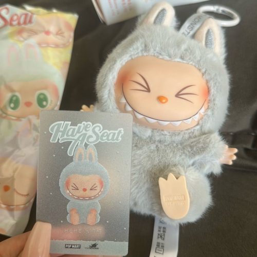 Labubu Vinyl Plush Hehe – Have a Seat Series photo review