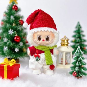 Labubu 17 cm Christmas Santa Outfit – Red Hat, Green Scarf & Festive Overalls (No Doll, No Shoes)